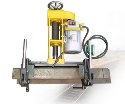 點擊查看詳細(xì)信息<br>標(biāo)題：三相電動鋼軌鉆孔機 閱讀次數(shù)：2496