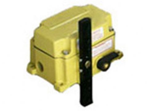 點擊查看詳細信息<br>標題：HFKLT2-N拉繩開關(guān) 閱讀次數(shù)：2204