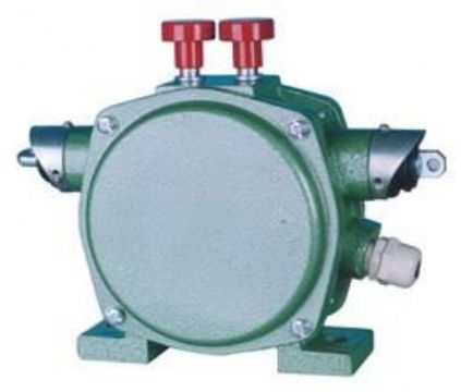 點擊查看詳細信息<br>標題：XLS系列雙向平衡拉繩開關(guān) 閱讀次數(shù)：2103