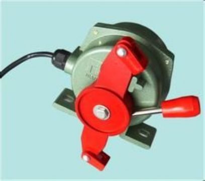 點擊查看詳細信息<br>標題：雙向拉繩開關XLLS-II 閱讀次數(shù)：2124