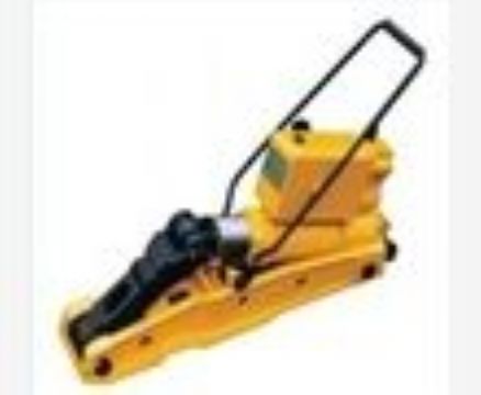 點(diǎn)擊查看詳細(xì)信息<br>標(biāo)題：YQB-245型液壓起拔道機(jī) 閱讀次數(shù)：2090