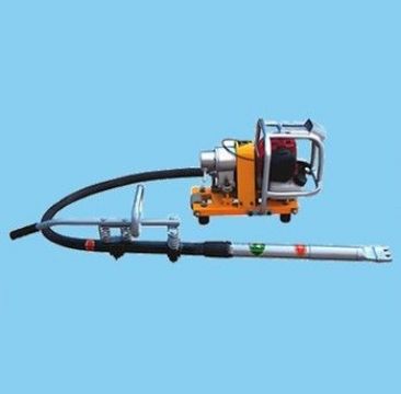 點擊查看詳細信息<br>標(biāo)題：DG150型電動軟軸高頻搗固機 閱讀次數(shù)：1818