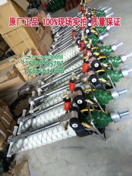 點(diǎn)擊查看詳細(xì)信息<br>標(biāo)題：發(fā)往山西太原MQT-120/2.3氣動錨桿鉆機(jī)及配件 閱讀次數(shù)：2167