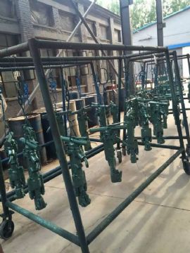 點(diǎn)擊查看詳細(xì)信息<br>標(biāo)題：鑿巖機(jī) 閱讀次數(shù)：2330