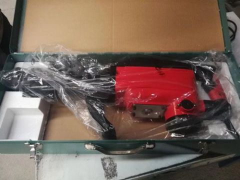 點(diǎn)擊查看詳細(xì)信息<br>標(biāo)題：電鎬 閱讀次數(shù)：2217